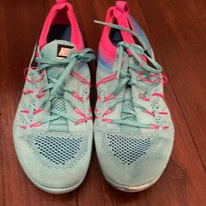 Nike focus flyknit sneakers. Size 8.5